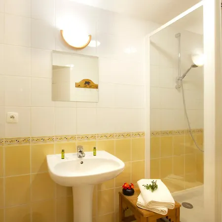 Шале Spacieux 7 Pieces, Sauna, 15 Pers, Animaux Admis - Fr-1-811-22 *